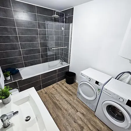 Funky 2 4 Pers Wifi Tv * Saint-Etienne (Loire)